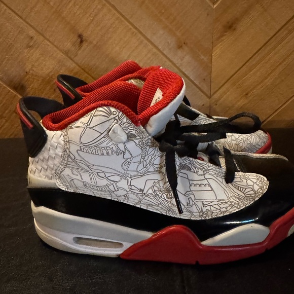 AIR JORDAN DUB ZERO GS
"WHITE / FIRE RED" - Picture 3 of 8